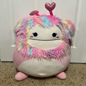 💗‎ Squishmallow - 2021 16” Valentine Dobrilla